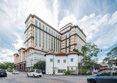 古晋海滨酒店(The Waterfront Hotel Kuching)